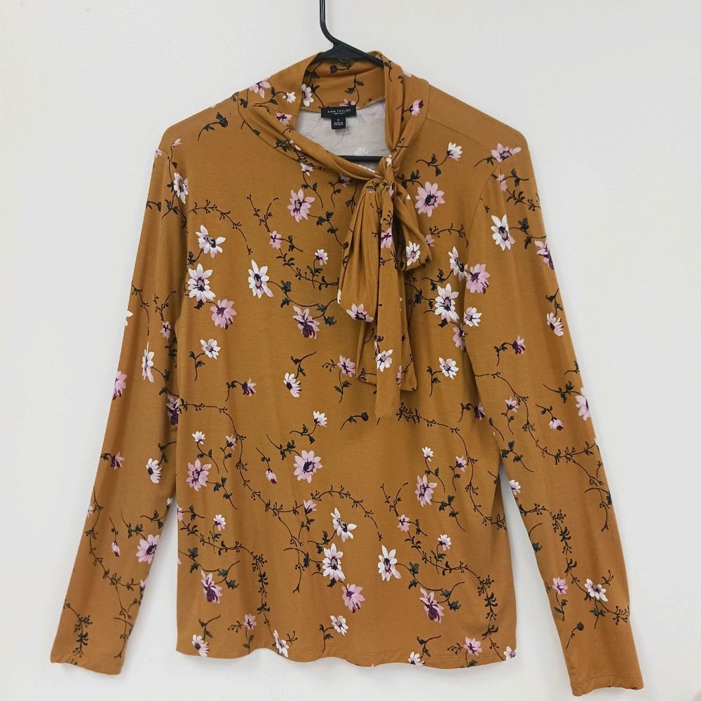 ANN TAYLOR Tan Floral Blouse Size M